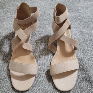 Dream Pairs Beige Wedges